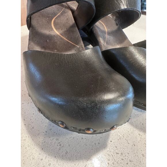 Dansko Thea Black Wedge Heel Womens' 39 (US 8-8.5) - Picture 7 of 7